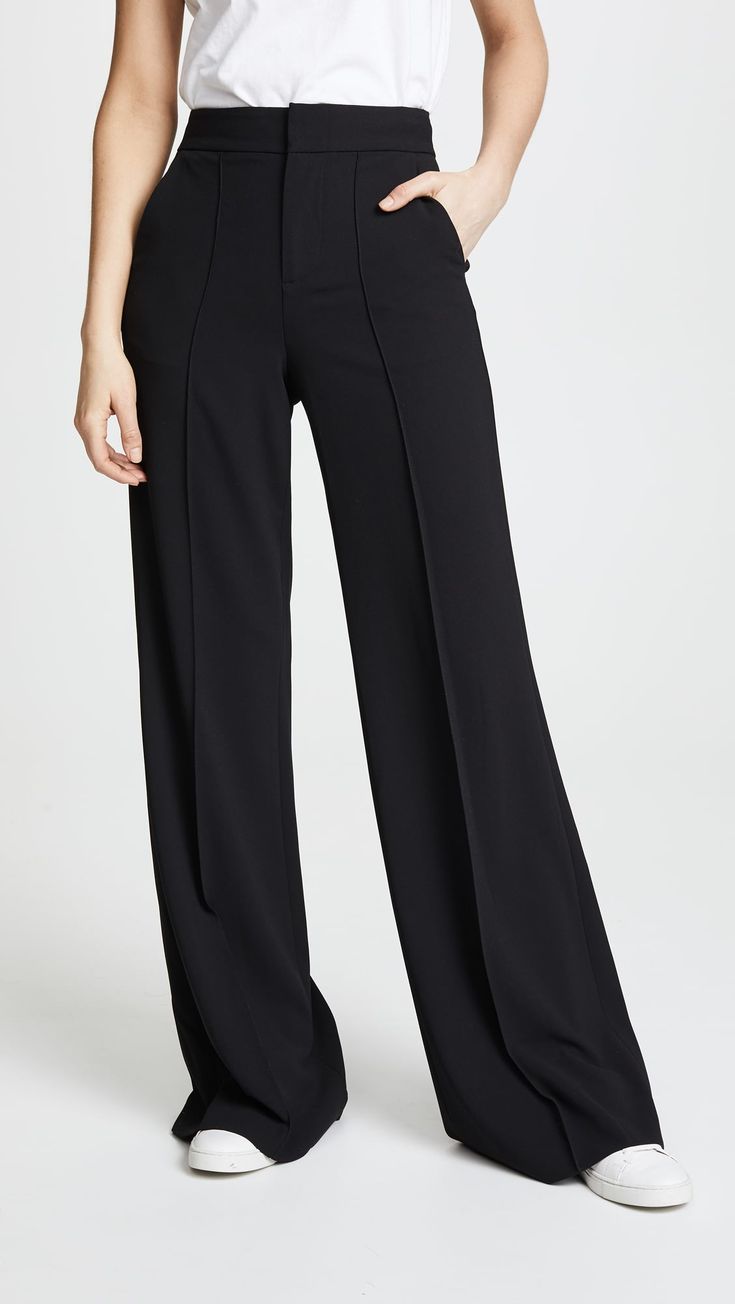 Gucci Formal Pants For Women, Seam Detailed Pants For Workwear, Chic Formal Pants With Seam Detailing, Chic Fitted Wide Leg Pants With Seam Detailing, Chic Dress Pants With Welt Pockets, Fitted Wide-leg Pants With Seam Detailing, Chic Elastane Dress Pants With Welt Pockets, Chic Pants With Seam Detailing For Business Casual, Chic Business Casual Pants With Seam Detailing