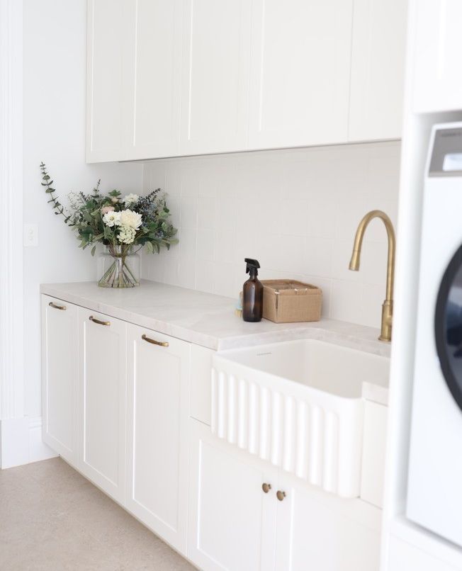 Novi Butler Sink, Laundry Butlers Sink Laundry, Butler Sink Laundry, Hamptons Style Laundry Room, Modern Country Laundry, Laundry Australia, Hamptons Laundry Room, Laundry Room With Sink Ideas, Farmhouse Laundry Sink, Farmhouse Sink Laundry