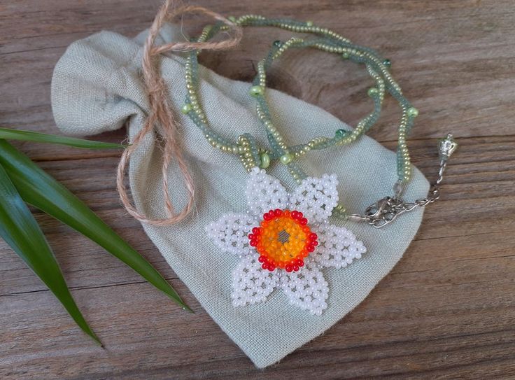 Beaded Daffodil necklace Huichol white flower pendant for | Etsy Beaded Daffodil, Daffodil Necklace, Huichol Beading, Jewelry For Bridesmaids, Hippie Bride, Bff Bracelets, Original Necklace, Daffodil Flower, Floral Jewelry