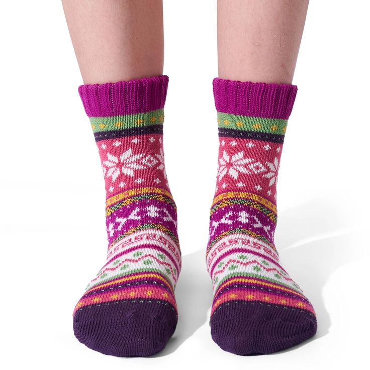 Complete Festive Set: This women’s winter socks set includes 5 pairs of Christmas socks, perfect for adding a touch of holiday charm to your wardrobe. The socks are designed to fit all women comfortably, making it easy to share and enjoy during the holiday season.Exquisite Design: These socks feature a classic Nordic pattern with geometric and abstract graphics, combined with a compatible color palette, adding a unique and eye-catching touch to your outfit. The low-cut silhouette ensures a comfo