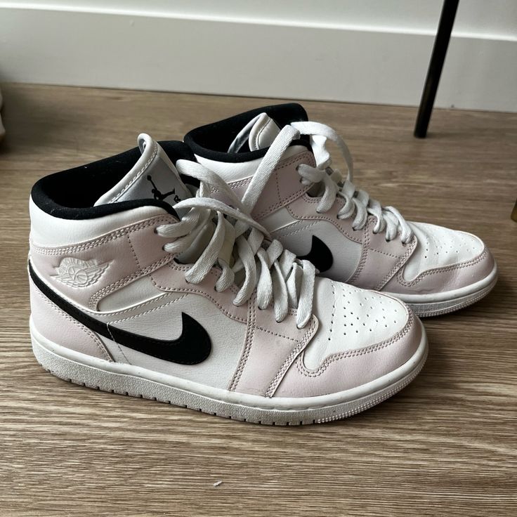 Dusty Rose Jordan 1s In Size 6.5. Barely Worn And Only A Few Creases On The Front. Jordan Rose, Shoes Jordan 1, Jordan 1 Mids, Shoes Jordan, Jordan 1s, Womens Jordans, Jordan Shoes, Dusty Rose, Jordan 1