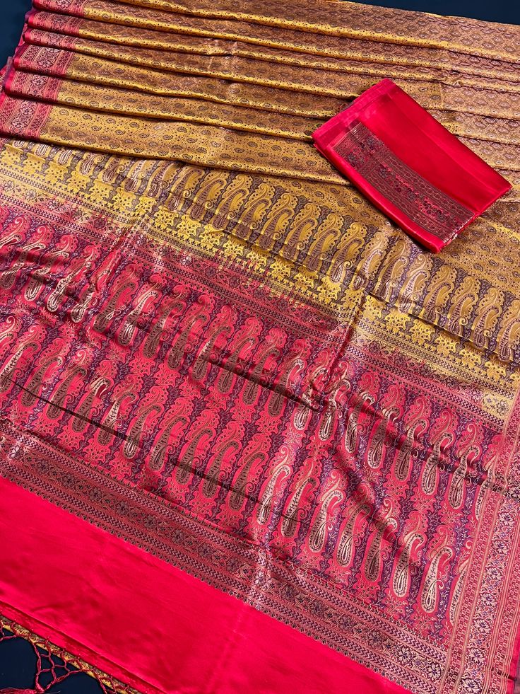 Silk Mark Certified !! Gorgeous Pure Banarasi Tanchoi Jamawar Saree in Mustard/Yellow Gold with Floral Weaving. Please note - The Saree is Dual shade and light give shade of Yellow Gold in Sunlight and Mustard Gold in Roomlight. Item : SareeColor : Mustard GoldBase Fabric : Pure Banarasi Tanchoi Silk Blouse piece : YesBlouse material : Pure Banarasi Tanchoi Silk Work : Handwoven, handloom, Zari woven, HandmadeFall & Edging(Pico) Yes/No : Yes Silk Mark Certified (Yes/No) : Yes Disclaimer -:- Colo Traditional Yellow Raw Silk Pre-draped Saree, Festive Yellow Paithani Silk Pre-draped Saree, Yellow Paithani Silk Anarkali Pre-draped Saree, Traditional Yellow Paithani Silk Pre-draped Saree, Yellow Raw Silk Sets For Puja, Festive Multicolor Jamawar Pre-draped Saree, Red Pre-draped Saree With Zari Weaving In Jamawar, Yellow Banarasi Silk Pre-draped Saree For Eid, Diwali Multicolor Jamawar Pre-draped Saree