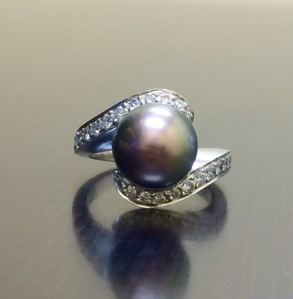 18K White Gold Art Deco Black Pearl Diamond Engagement Ring - 18K Gold Black Pearl Diamond Wedding R Photographie Indie, Pearl Wedding Ring, Wedding Rings Art, Pearl Engagement Ring, Black Engagement Ring, Traditional Engagement Rings, Black Wedding Rings, Art Deco Wedding Rings, Pearl And Diamond Ring