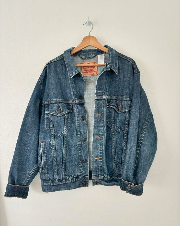 darkwash jean jacket - size medium - vintage style - relaxed fit brand: levi’s retails: $100 price: $55 FREE SHIPPING Levis Jeans Jacket Outfit, Levi’s Denim Jacket, Vintage Jean Jacket Outfit, Levi Jean Jacket Outfits, Big Jean Jacket, 90s Jean Jacket, Thrift Board, Levi Jean Jacket, Levis Jean Jacket