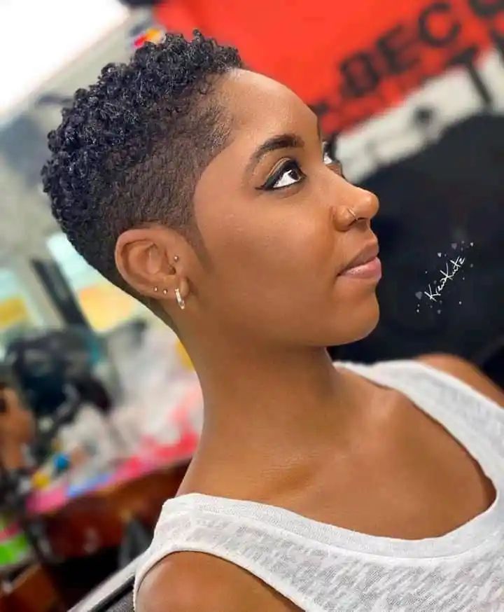 44 Gorgeous Short Haircuts for Ladies – Svelte Magazine Low Cut Hairstyles, Natural Hair Haircuts, Short Natural Haircuts, Cabello Afro Natural, Short Natural Curly Hair, Black Hair Short Cuts, Short Shaved Hairstyles, Tapered Natural Hair, Natural Hair Cuts