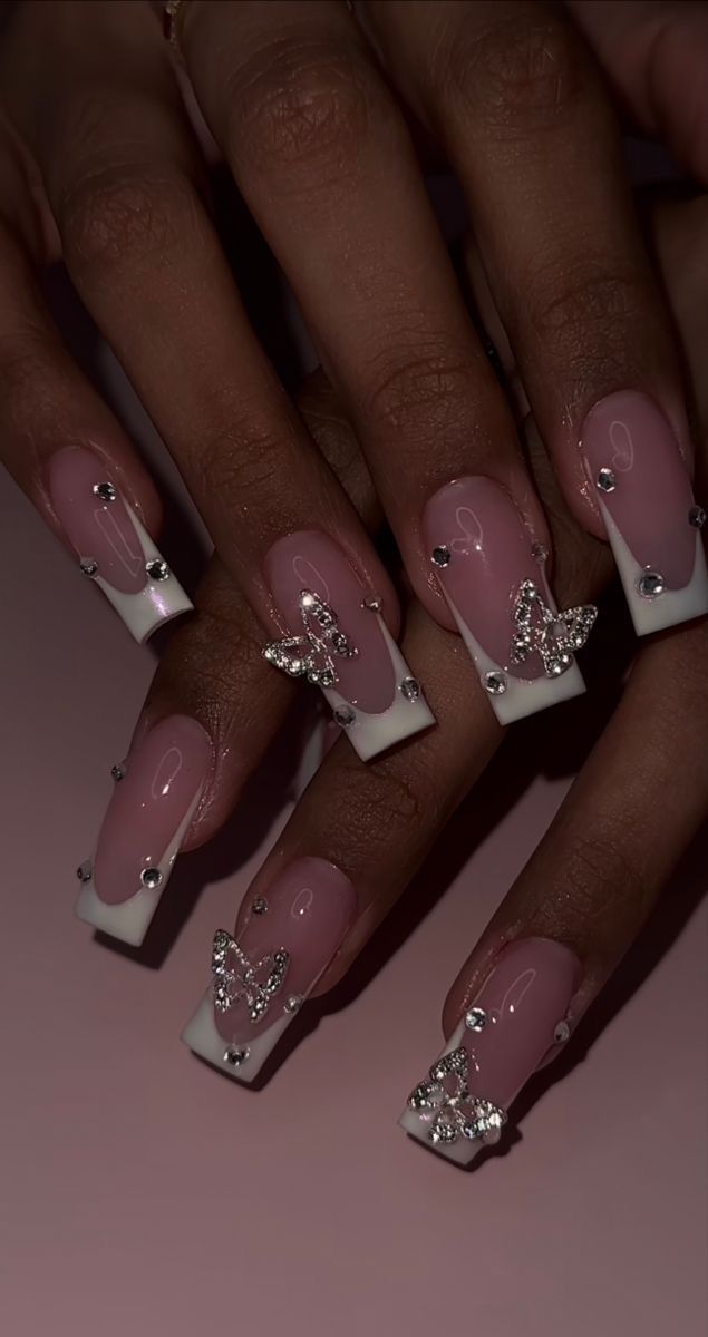 pretty & unique nails. Ongles Bling Bling, Young Nails, Girly Acrylic Nails, French Tip Acrylic Nails, French Acrylic Nails, Short Square Acrylic Nails, Acrylic Nails Coffin Pink, Unique Acrylic Nails, White Nail