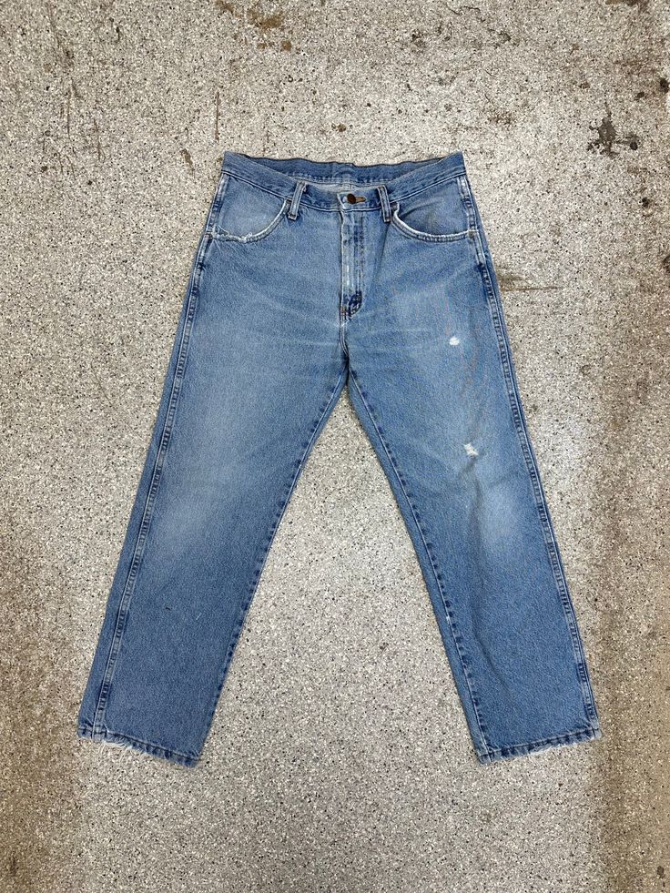 32 inch waist. Faded Wide-leg Fitted Jeans, Faded Rigid Denim Jeans With Standard Cut Leg, Faded Rigid Denim Jeans Standard Cut, Faded Jeans In Rigid Denim With Standard Cut Leg, Faded Full-length Rigid Denim Jeans, Faded Full Length Rigid Denim Jeans, Fitted Faded Jeans In Rigid Denim, Fitted Flare Jeans In Faded Rigid Denim, Washed Blue Fitted Cropped Jeans