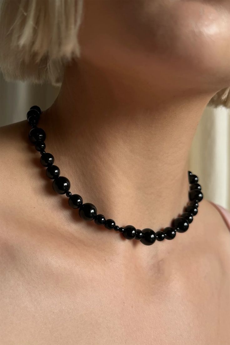 Black Beaded Necklace – Simonett Necklace Natural Stones, Black Stone Necklace, Black Pearl Jewelry, Black Beaded Necklace, Round Bead Necklace, Black Beaded Jewelry, Silver Bead Necklace, Black Bead Necklace, Jewelry Accessories Ideas