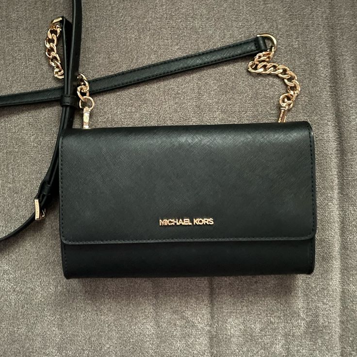 Beautiful New With Tags Black Leather Crossbody Bag With Gold Chain Detail. Come With Dust Bag For Storage. In Perfect Condition. Michael Kors Bedford, Michael Kors Crossbody Bag, Bags Michael Kors, Black Leather Crossbody Bag, Michael Kors Crossbody, Cross Bag, Leather Crossbody Purse, Black Crossbody, Purses Michael Kors