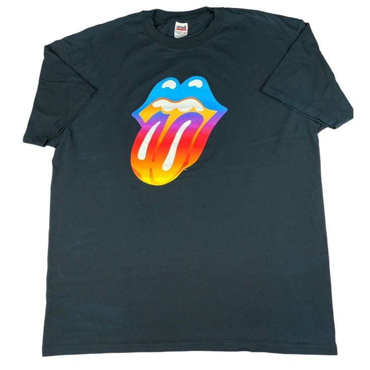 Size: Unisex 2xl Measurements: Length 30 In / 76 Cm Pit To Pit 24 In / 61 Cm Condition: Pre-Owned Gently Used Condition Rolling Stones Shirt, Shirts Vintage, Tour T Shirts, Rolling Stones, Colorful Shirts, Tee Shirts, Adult Outfits, Mens Shirts, Man Shop