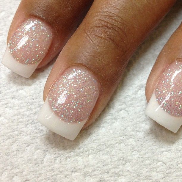 Glittering French Manicure Design for Clear Nails Sparkle French Manicure, Wedding Nail Art Design, French Manicure Designs, Nail Art Wedding, Manicures Designs, Bridal Nails, Manicure Y Pedicure, Fancy Nails, French Tip Nails