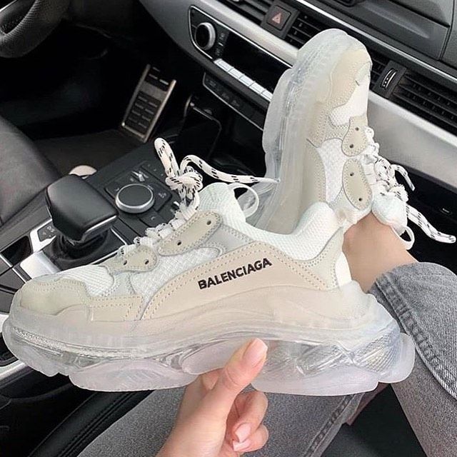 Behind The Scenes By customsneakers.eu Boty Nike, Skor Sneakers, Balenciaga Sneakers, Street Style Shoes, Nike Air Shoes, Cute Sneakers, Fresh Shoes, Hype Shoes, Balenciaga Shoes