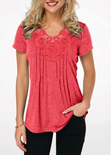 ROTITA Button Detail Split Neck Asymmetric Hem T Shirt | Rotita.com - USD $24.98 Red Crew Neck Blouse With Relaxed Fit, Casual Red Embroidered Top, Stylish Tops For Girls, Stylish Tops For Women, Womens Trendy Tops, Trendy Tops For Women, Tunic Tops Casual, Casual Tunics, Trendy Fashion Tops