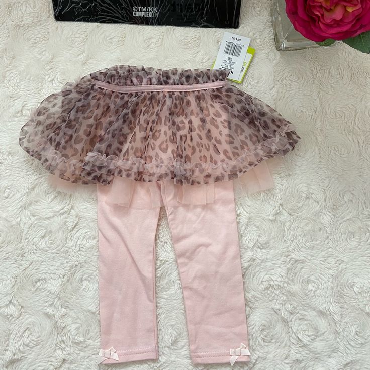 Brand New Leggings For Baby Girl!! Stretch Pink Bottoms For Playtime, Pink Stretch Bottoms For Playtime, Pink Elastic Footless Bottoms, Cute Stretch Bottoms For Playtime, Pink Stretch Leggings For Playtime, Cute Spring Playwear Leggings, Cute Spring Leggings For Playwear, Footless Cotton Bottoms For Playwear, Cute Spring Playtime Leggings