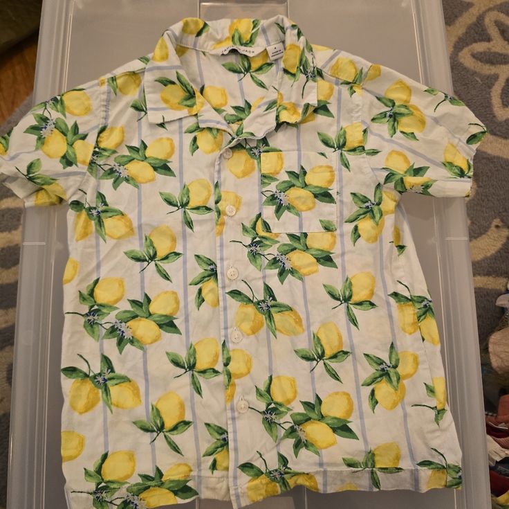 Janie And Jack Lemon Hawaiian Shirt - Size 4 Nwot Yellow T-shirt With Lemon Print For Spring, Yellow Short Sleeve Camp Shirt For Spring, Casual Lemon Tops For Summer, Yellow Camp Shirt For Spring Vacation, White Short Sleeve Top With Lemon Print, Yellow Casual Camp Shirt For Spring, Casual Yellow Camp Shirt For Spring, Summer Yellow Cotton Camp Shirt, Fun Yellow Shirt For Spring