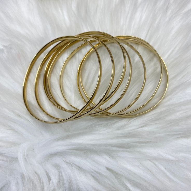 This product is avalilable to pick up in our Doral store.Features:Karat: 14K Gold.Color: Yellow Gold.Weight: 24gr Matte Gold Classic Bracelets For Formal Occasions, Classic Gold Plated Bangle Bracelet, Classic Gold Bangle Tarnish Resistant, Yellow Gold Hoop Bracelets, Gold Hoop Spiritual Jewelry, Classic Gold Plated Gold Bangle, Classic Gold-plated Gold Bangle, Classic Gold Plated Stackable Bracelets, Classic Gold-plated Bangle