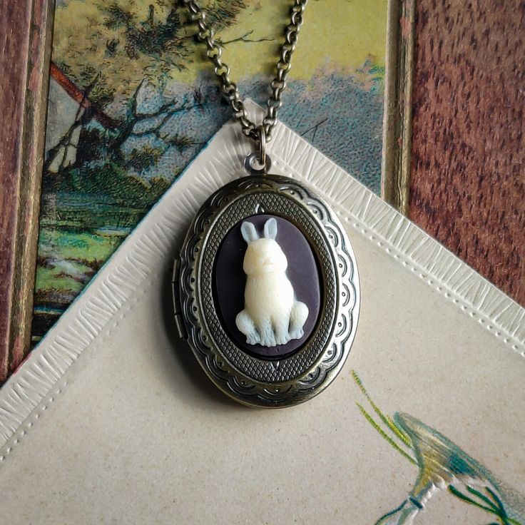 Dark Academia Jewelry, Rock Climbing Gifts, Climbing Gifts, Oval Locket, Vintage Style Jewellery, Cameo Necklace, Winter Gift, Nature Jewelry, Shiny Silver