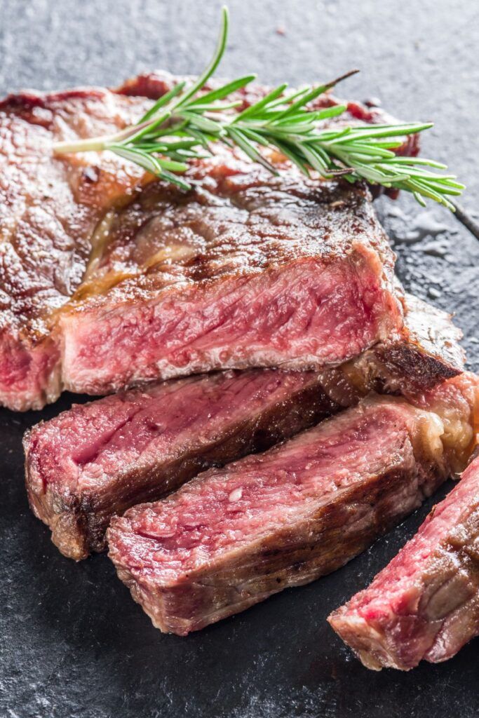 Ostrich Steak Recipe Jamie Oliver Boneless Ribeye Steak, Resep Steak, Grill Dessert, Wagyu Steak, Seared Steak, Ribs On Grill, Beef Ribs, Ribeye Steak, Pan Seared