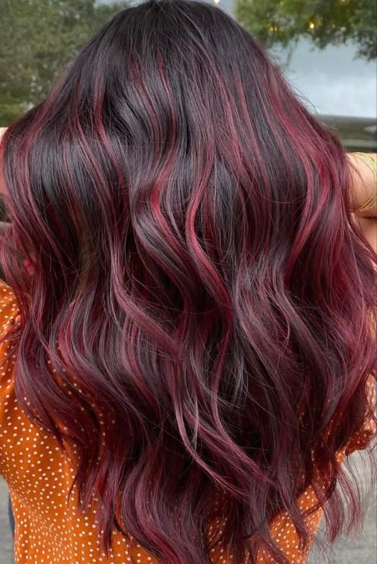 Lived In Red Balayage, Raspberry Hair Color, Pelo Color Vino, Cherry Hair Colors, Red Balayage Hair, Wine Hair Color, Dark Red Hair Color, Cherry Red Hair, Red Ombre Hair