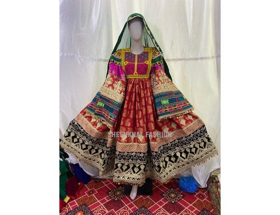 Dress Afghani, Afghan Kuchi Dress, Afghani Dresses, Afghani Dress, Mens Indian Wear, Afghani Clothes, Ethnic Wear Indian, Afghan Dress, Dress Traditional