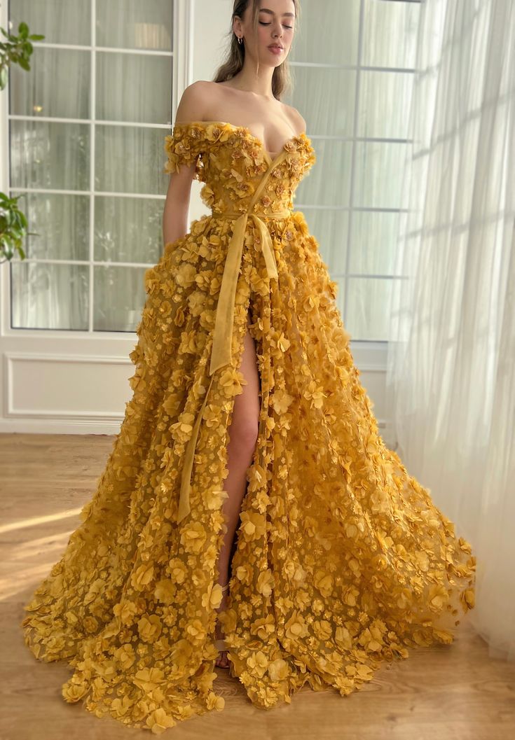 Teuta Matoshi, Prom Dresses Off The Shoulder, Formal Cocktail Party, Gown Plus Size, A Line Prom Dresses, Dress Picture, Formal Evening Dresses, Prom Gown, Fancy Dresses