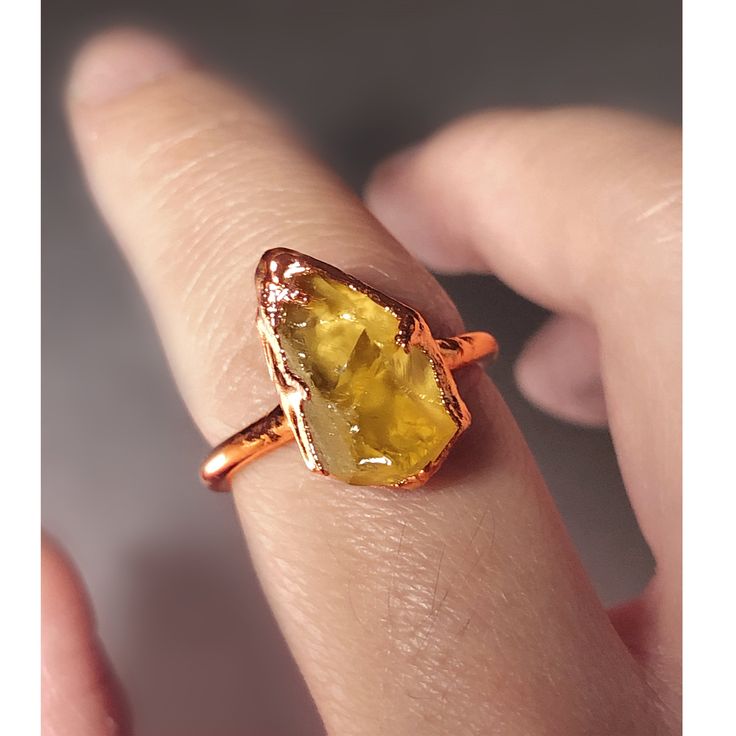 *You will receive a raw citrine ring from this listing. Gem: Raw Citrine 9-15mm *Our gemstones are hand selected, and set on a beautiful shank for a one-of-a-kind work of art. Every piece is handmade and varies slightly, just made for the same unique you! **Please note each gemstone is one of a kind. Each gemstone will display it's own unique personality, and each gemstone will vary slightly. *The Jewelry in my store is packed with nice gift box. Gift Boxes: To keep costs low and to prevent exce Raw Art, Citrine Ring Engagement, Black Tourmaline Ring, Rough Diamond Ring, Raw Citrine, Wedding Ring For Her, Raw Stone Ring, Art Deco Wedding Rings, Promise Ring Gift