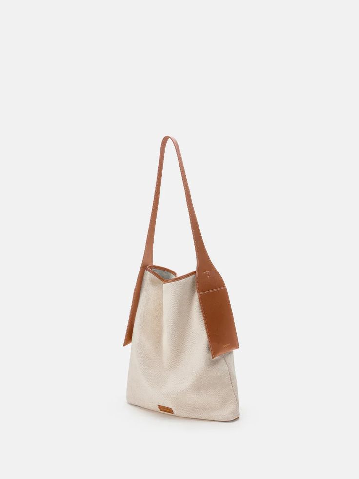 Canvas Tote Bag | Versatile Medium Tote for Everyday Use – Songmont Sustainable Shop, Medium Tote, Bag Canvas, Daily Essentials, Guinea Bissau, Mozambique, Women's Bags, Bosnia And Herzegovina, Canvas Material