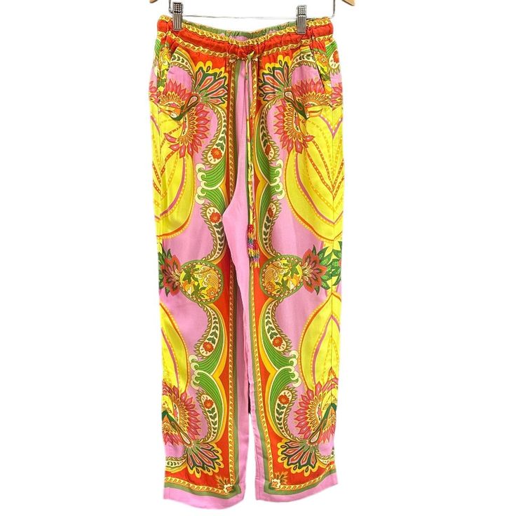 Discover The Tropical Charm Of The Farm Rio Women's Beach Toucans Scarf Printed Pants. Size S High-Rise Pants With An Elastic Waist For Comfort And Fit. The Vibrant Toucan Print Brings A Playful Touch To Your Beach Apparel. Size S High Rise Design Elastic Waist Vibrant Toucan Print Comfortable Fit Condition: New With Tags Thank You For Visiting My Closet! I Offer A Wide Variety Of Items, Carefully Curated For Style And Quality. Please Feel Free To Reach Out With Any Questions. Happy Shopping! Bu Bohemian Bottoms With Tropical Print For Spring, Bohemian Tropical Print Bottoms For Spring, Vibrant Print Pants For Vacation, Bohemian Bottoms With Vibrant Print For Vacation, Spring Vacation Pants With Vibrant Print, Multicolor Floral Pants For Beach Season, Multicolor Floral Print Pants For Beach Season, Bohemian Vibrant Print Vacation Bottoms, Vibrant Print Pants For Spring Vacation