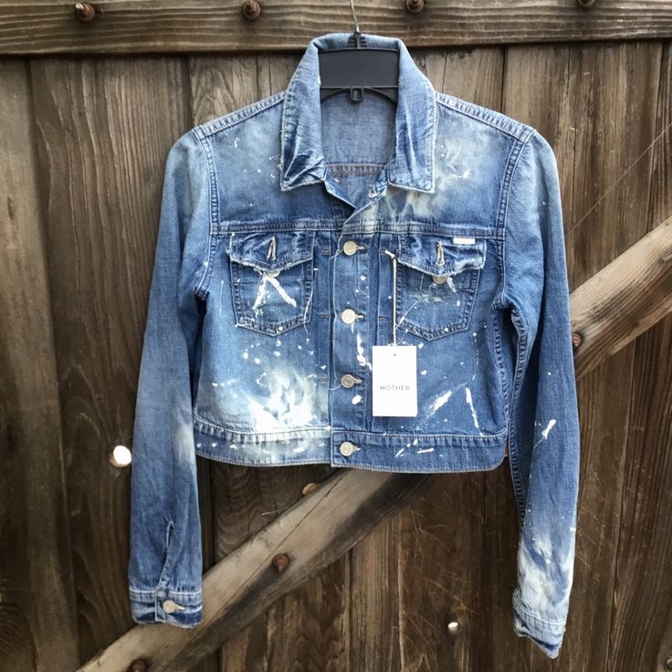 This Is A Women’s Unworn Distressed Denim Jean Jacket From Mother Denim In A Size Xs. This Was A Sample Piece, Made Prior To Production. An Awesome Little Cropped Jacket, Very Lightweight, With Button Chest Pockets, And Light Paint Splatter All Over. Abrasions, Fading, And Chewed Edges Accompany The Aged Lived In Look. Signature Buttons, Button Cuffs. Sample Tag Sewn Inside, No Size Tag, But The Measurements Are Equivalent To Xs 18” Across The Chest, 16” Across The Waist, And 16.5” From The Top Fitted Denim Blue Cotton Cropped Jacket, Winter Fitted Ripped Denim Jacket, Fitted Medium Wash Cropped Jacket, Fitted Blue Cropped Cotton Jacket, Casual Fitted Cropped Jacket In Medium Wash, Fitted Denim Cropped Jacket For Streetwear, Spring Fitted Recycled Denim Jacket, Fitted Blue Cotton Cropped Jacket, Spring Recycled Denim Fitted Jacket