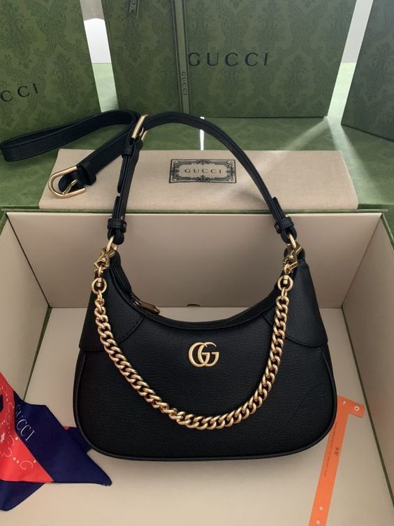 Gucci Cosmogonie, Tas Gucci, Tas Lv, Bags Inspiration, Gucci Belt Bag, Luxury Bags Collection, Tas Fashion, Minimalist Bag, Bag Gucci