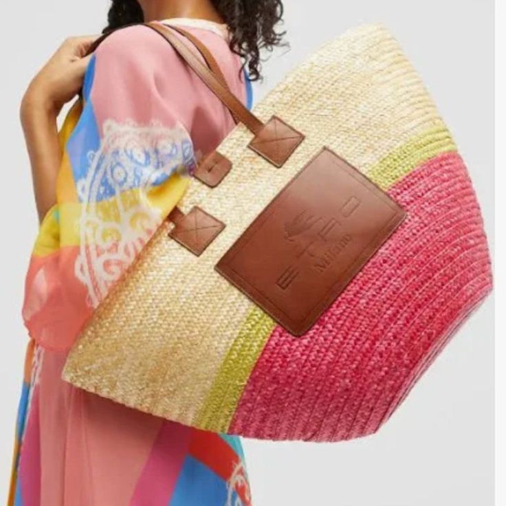 Absolutely New With Tickets Designer Shoulder Bag For Summer Vacation, Designer Summer Shoulder Bag For Vacation, Designer Bags For Summer Shopping, Designer Summer Bags For Shopping, Luxury Beach Bag For Vacation, Designer Straw Tote Bag For Vacation, Designer Summer Travel Bags, Designer Shoulder Bag For Summer Beach, Designer Travel Bags For Summer