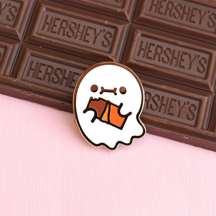 Candy Bar Ghost Enamel Pin – sugarnova Snack Halloween, Halloween Digital Art, Witch Diy, Little Ghost, Pin Pals, Chocolate Candy Bar, Halloween Pins, Halloween Geist, Cute Animal Drawings Kawaii