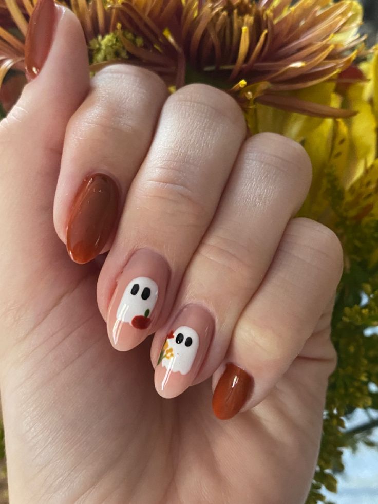 #ghostnails #halloween #halloweennails #ghost #fallnails #nailart #nailinspiration Cute Halloween Manicure, Gel X Halloween Nail Designs, How To Do Ghost Nail Art, Ghost Gel Nail Designs, Easy Nail Designs For Fall, Cute Short Autumn Nails, October Nails Ghost, Simple Ghost Nail Art, How To Ghost Nail Art