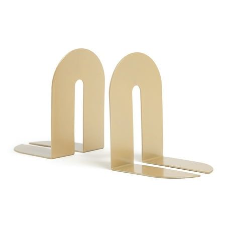 two wooden letters are standing next to each other