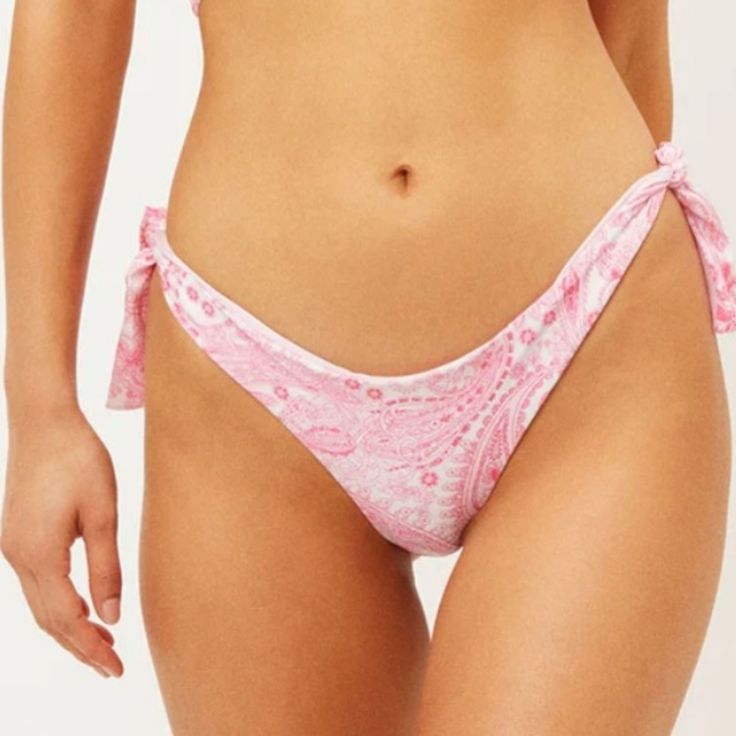 Nwt Frankie's Bikinis "Falcon" Shine Bikini Swim Bottom. String Sides That Can Be Pulled High Or Left Lower On The Waist. Classic Coverage. Reflective Material That Glows In The Sun! Alexandra Aesthetic, Bikinis Pink, Swimsuit Inspo, Xmas Wishlist, Summer Board, Slouch Socks, White Dinner, Summer Stuff, Reflective Material