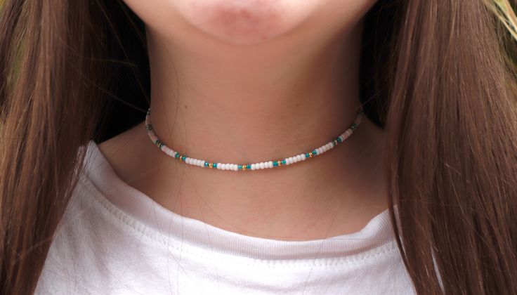 Casual Beaded Choker Jewelry, Adjustable White Choker For Everyday Wear, Everyday Adjustable White Choker, Waterproof Necklaces, Summer Jewlery, Summer Necklaces, Diy Friendship Bracelets Tutorial, Surf Jewelry, Bracelets Tutorial