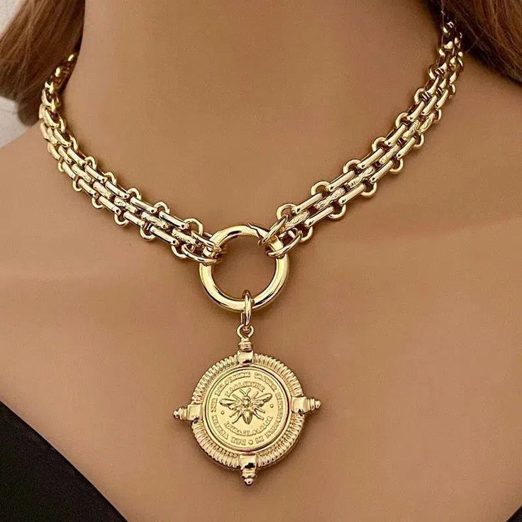 Gold Chunky Multilink Chain Necklace-French Bee Replica Coin, Coin wit - Vanessadesigns4u Gold Coin Jewelry, Hand Knotted Necklace, Beautiful Gold Necklaces, Bee Pendant, Spring Jewelry, Gold Necklace Designs, Gold Coin, Coin Jewelry, Necklace Online