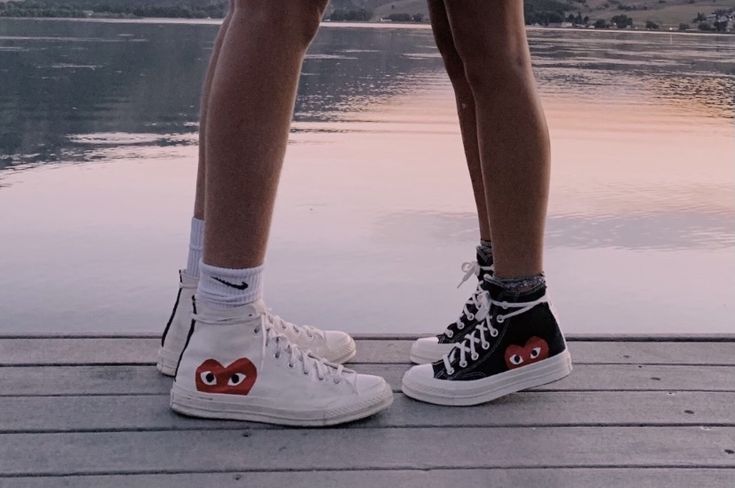 Comme Des Garcons Converse Outfit, Garcons Converse Outfit, Couples Converse, Converse X Comme Des Garcons, Couple Sneakers, Comme Des Garcons Converse, Dr Shoes, Couple Shoes, All Stars Converse