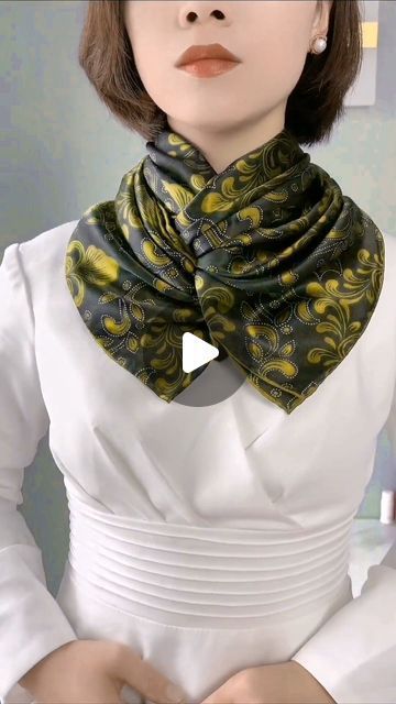 Phd-style on Instagram: "#scarfhacks #fashionpost #fashioninspo #styletips #styleinspo" Iron Maiden T Shirt, Fancy Scarf, Wear Scarf, Scarf Wearing Styles, Ways To Tie Scarves, Scarf Designs, Scarf Knots, Crochet Sweater Pattern Free, Ways To Wear A Scarf