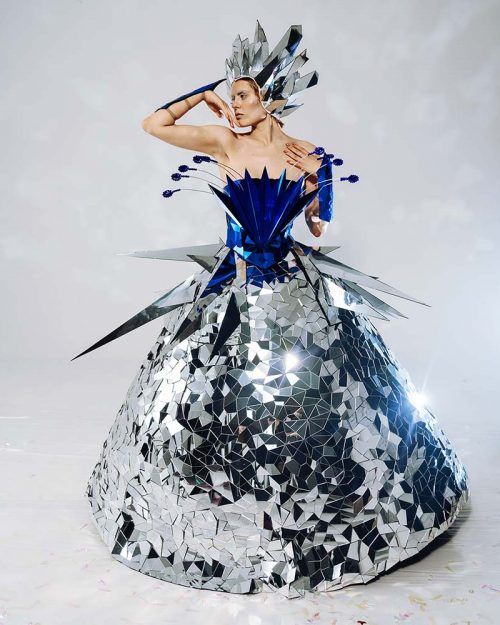 Blue Masquerade Dress, Mirror Dresses, Stem Fashion, Whimsical Dresses, Dress For Evening Party, Masquerade Party Dresses, Mirrored Costume, Mirror Dress, Mirror Clothes