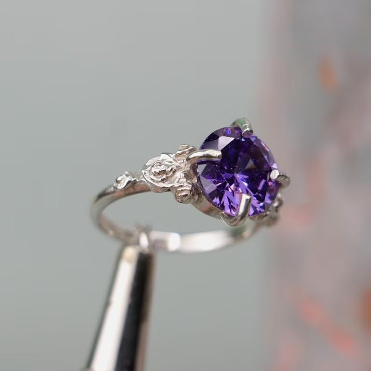 Amethyst Ring, Floral Ring, Silver Gold Plated 925 Silver, Gemstone Ring, Purple Gemstone, Boho Ring, Statement Ring, Vintage Style Ring - Etsy Türkiye Heirloom Flower Ring With Gemstone For Promise, Sterling Silver Amethyst Ring With Accent Stones, White Gold Gemstone Promise Ring, Heirloom Amethyst Solitaire Ring, Sterling Silver Gemstone Flower Ring, Sterling Silver Flower Ring With Gemstone, Sterling Silver Flower Ring With Accent Stones For Gift, Sterling Silver Flower Ring With Accent Stones For Promise, Sterling Silver Flower Ring With Accent Stones For Anniversary