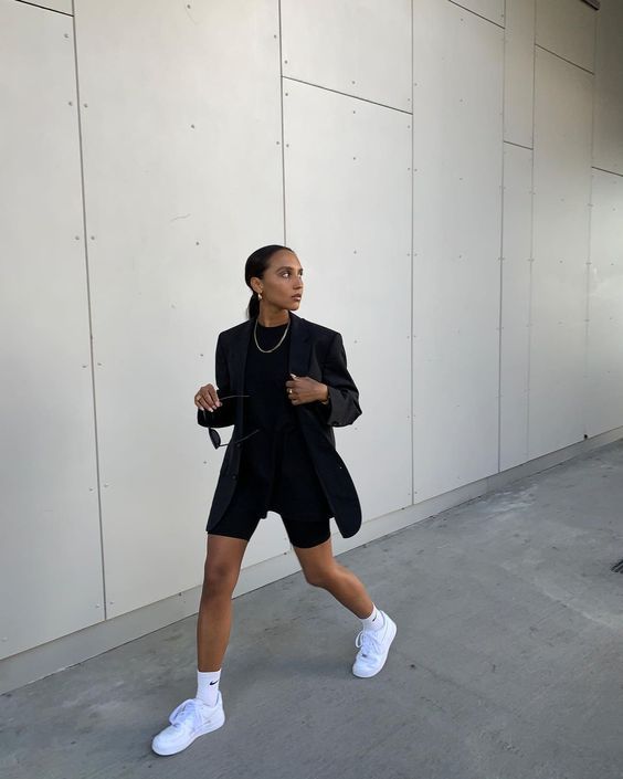 Air Force 1 Outfit Aesthetic, Airforce 1 Outfit Women Casual, All Black Blazer Outfit, Af1 Outfit Women, Airforce 1 Outfit Women, Black Air Force 1 Outfit, Blazer Outfit Spring, Airforce 1 Outfit, Outfits Short Women