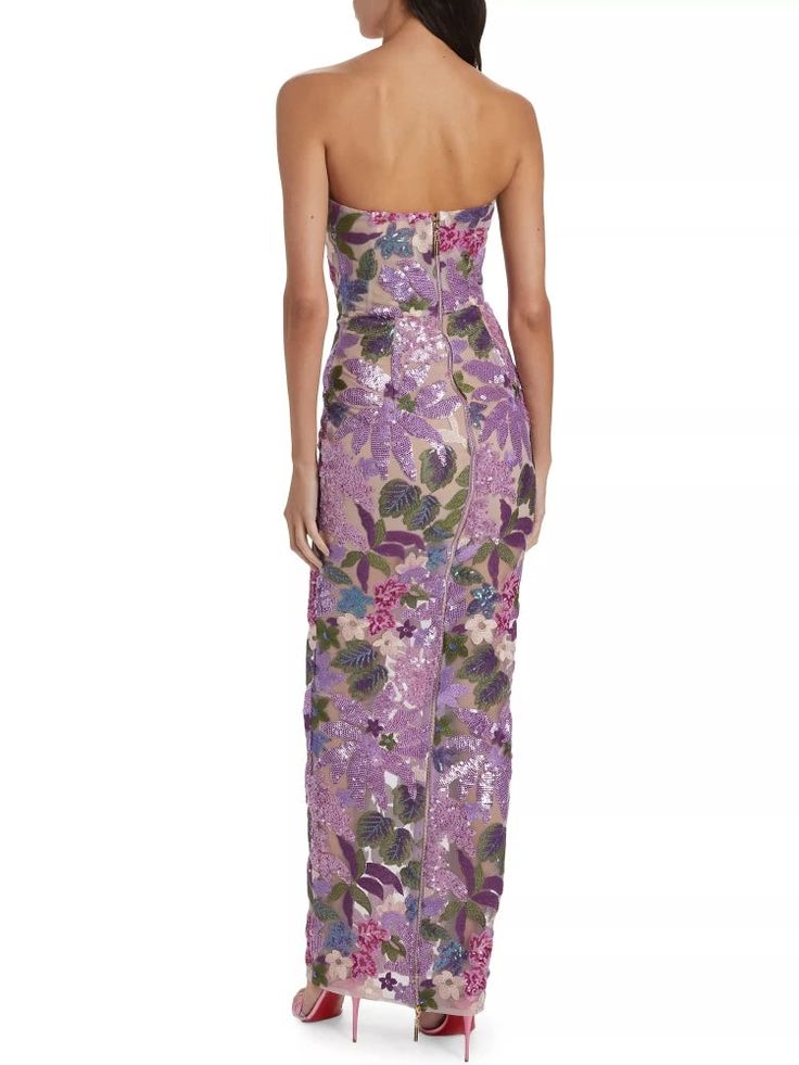 Step into luxury with the Trend4us Elegant Floral Embroidered Strapless Maxi Dress. Made for a slim, elegant silhouette, this dress features exquisite floral embellishments and sequins for a touch of glamor. Perfect for an evening party or special occasion, this dress will make you stand out from the crowd. Specification: Feature: Breathable, Sustainable Elasticity: Slight Stretch Sleeve: Sleeveless Fabric Type: Polyester Pattern Type: Floral Fit Type: Slim Silhouette: STRAIGHT Neckline: Strapless Decoration: Sequins Style: Luxury Dresses Length: Ankle-Length Material: Polyester Age: MIDDLE AGE Origin: Mainland China Season: All season Closure Type: zipper Type: Chest wrapping Waistline: Natural Release Date: Summer 2024 Model Number: KL1216-24 Gender: WOMEN Sequin Long Dress, Luxurious Dress, Strapless Evening Gowns, Color Lavanda, Evening Party Gowns, Ankle Length Dress, Straight Neckline, Strapless Maxi Dress, Linen Pants Women