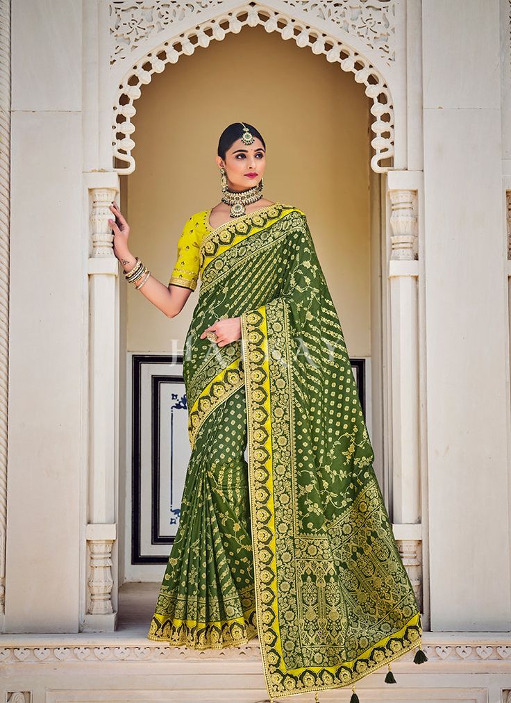 Dark Green Traditional Weaved Party Wear Silk Saree Beads Work Embroidery, Dola Silk Saree, Saree Style, Raw Silk Fabric, Beads Work, Blouse Measurement, Embellished Blouse, Wedding Parties, Soft Silk Sarees