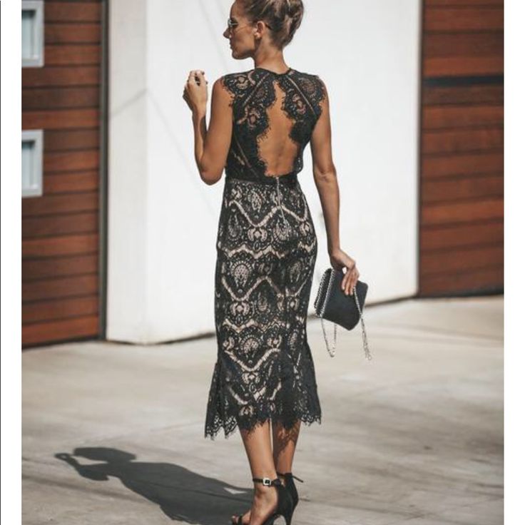 Iso! Size Small Chic Fitted Lace Midi Dress, Fitted Lace Dress For Date Night, Chic Style, Elegant Backless Lace Dress For Spring, Fitted Lace Dress For Date Night, Chic Sleeveless Lace Dress For Night Out, Chic Backless Lace Evening Dress, Chic Sleeveless Lace Dress For Date Night, Chic Backless Lace Dress For Evening, Chic Knee-length Lace Dress For Evening