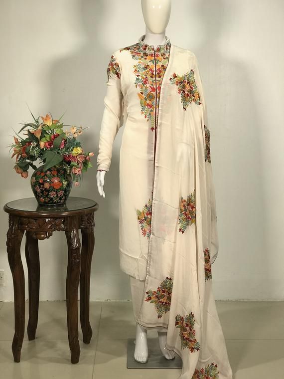 Pashmina Suit, Women Salwar Suit, Suits Indian, Wedding Salwar Kameez, Suit Indian, Embroidered Suit, Indian Dress, Indian Ethnic Wear, Embroidered Jacket