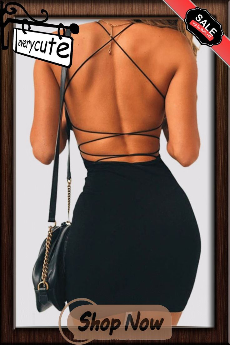 the back of a woman's dress is shown with an image of her purse