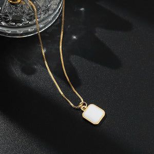 Square Clavicle Pendant Necklace Square Pendant Necklace, Bohemian Vibes, Chain Fashion, Square Pendant, Chains Necklaces, Vintage Box, Elegant Necklaces, Necklace For Women, Shape Patterns