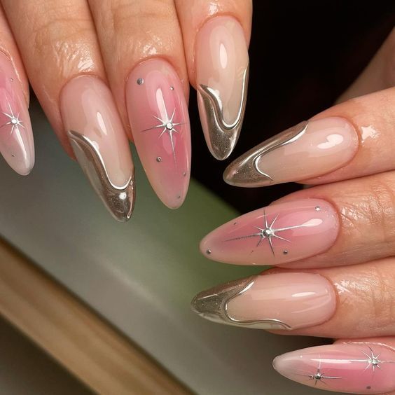 Silver Oval Nails, Nail Aura Design, Nail Ideas Aura, Nails Silver Design, Aura Star Nails, Pink Elegant Nails, Aura Nails With Stars, Gel Nails Aura, Aura Nails With Silver