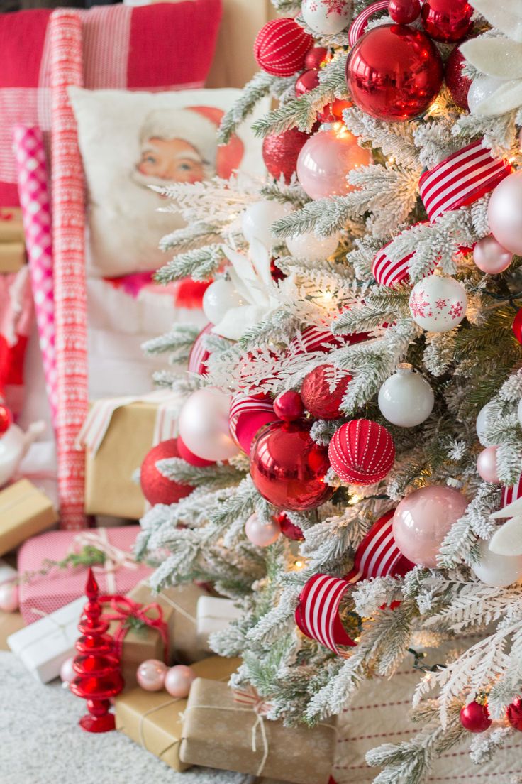 Red and White Christmas Tree - Handmade Farmhouse Red And Mint Christmas Tree, Red White Christmas Tree Topper, Bright Red Christmas Decor, Christmas Tree Ideas Pink And Red, Red Pink White Christmas Tree, Red White And Pink Christmas Decor, Ted And White Christmas Tree Decor, Pink Peppermint Christmas Tree, Red White Pink Green Christmas